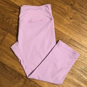 Lululemon Lavender Wunder Under Crops